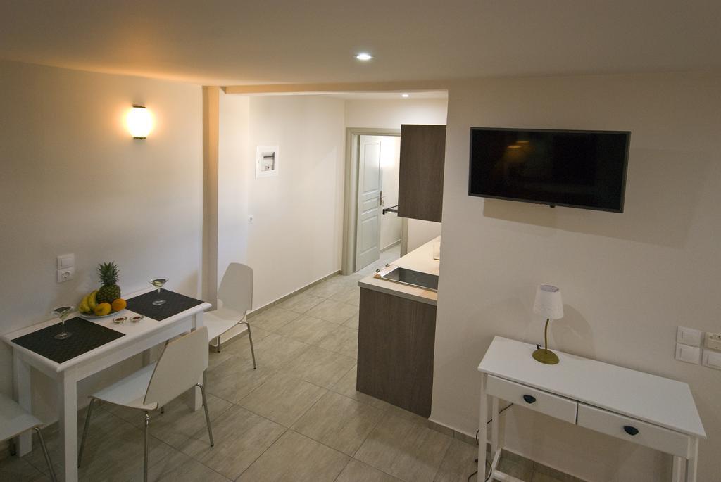 Alafouzos Studios & Apartments Kamári Cameră foto