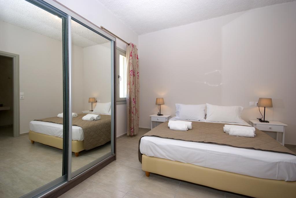 Alafouzos Studios & Apartments Kamári Cameră foto